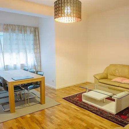 The Concierge - Santa Isabel Appartement Oporto